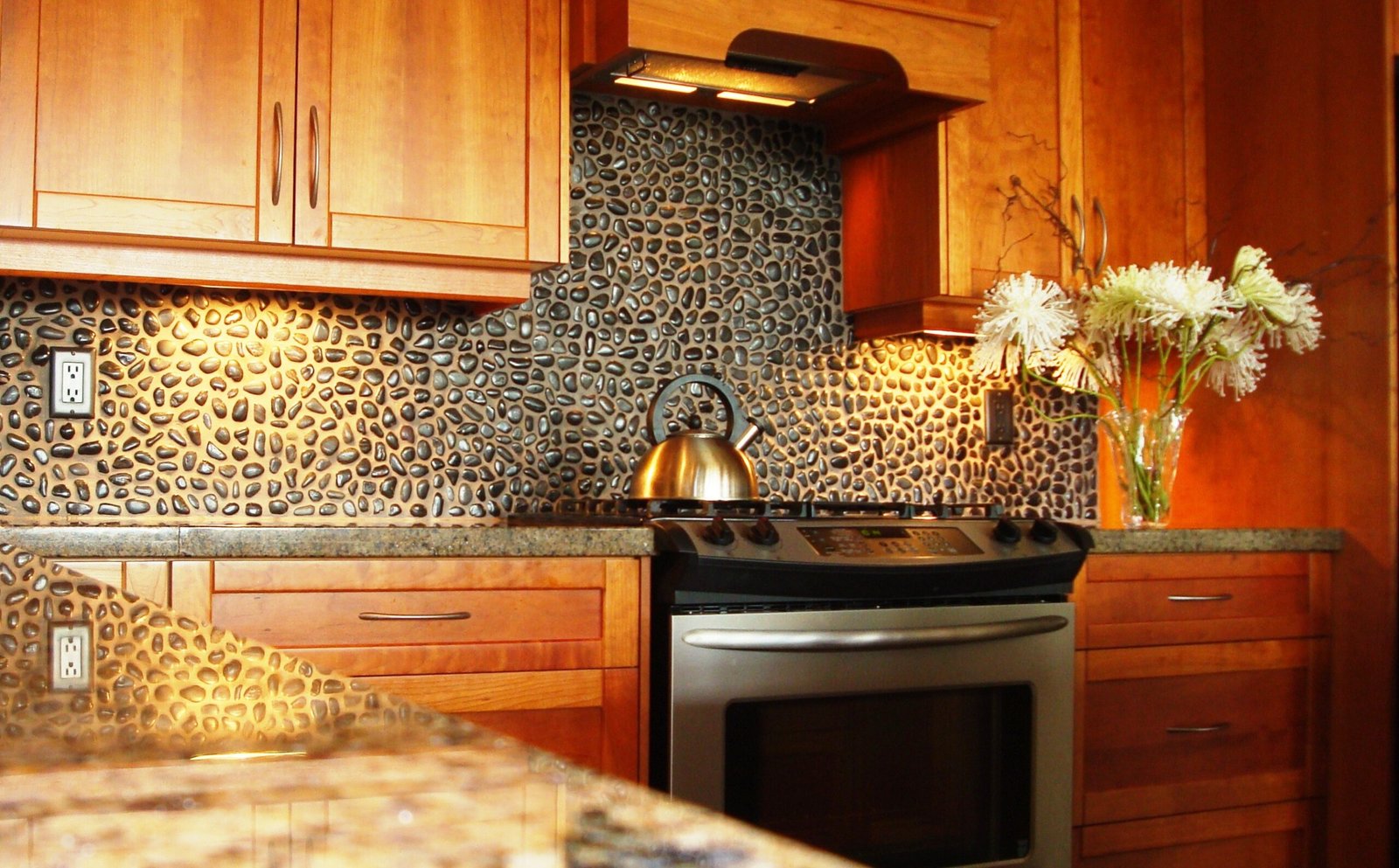 10 Inspirasi Backsplash Ideas untuk Kitchen yang Mempesona 1