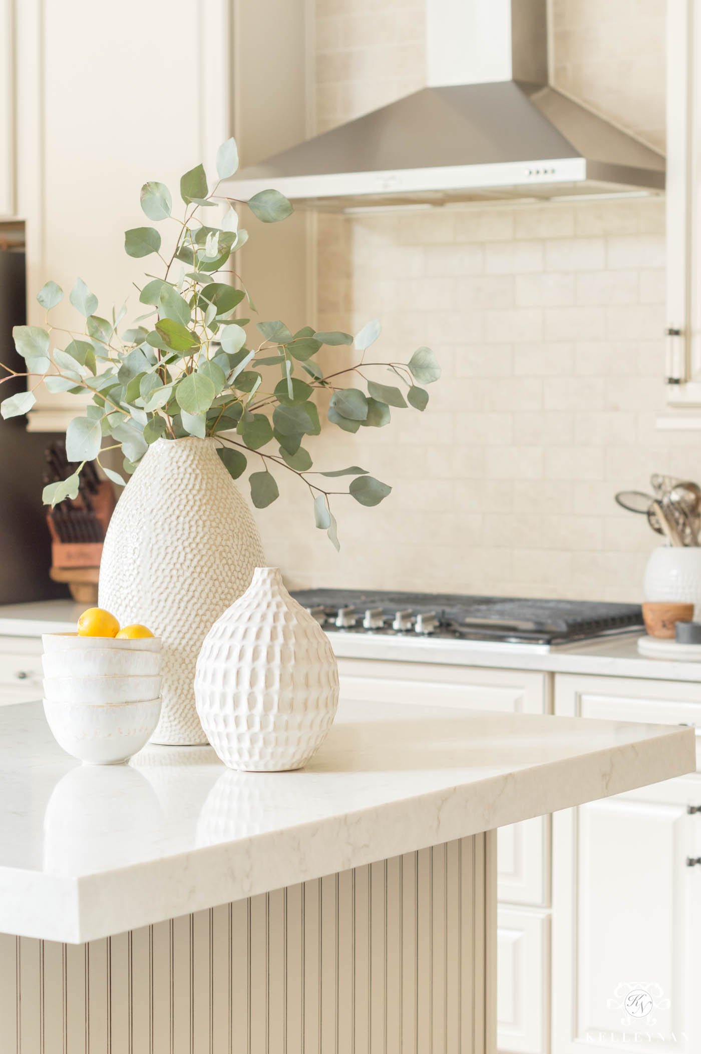 12 Ide Dekorasi Kitchen Island yang Menakjubkan untuk Rumah Anda 1