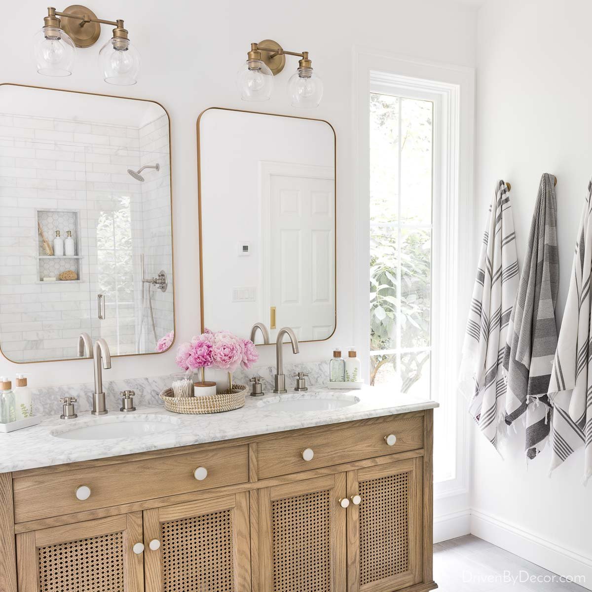 Bathroom Mirror Ideas yang Membuat Anda Merasa Lebih Nyaman dan Nyaman 1