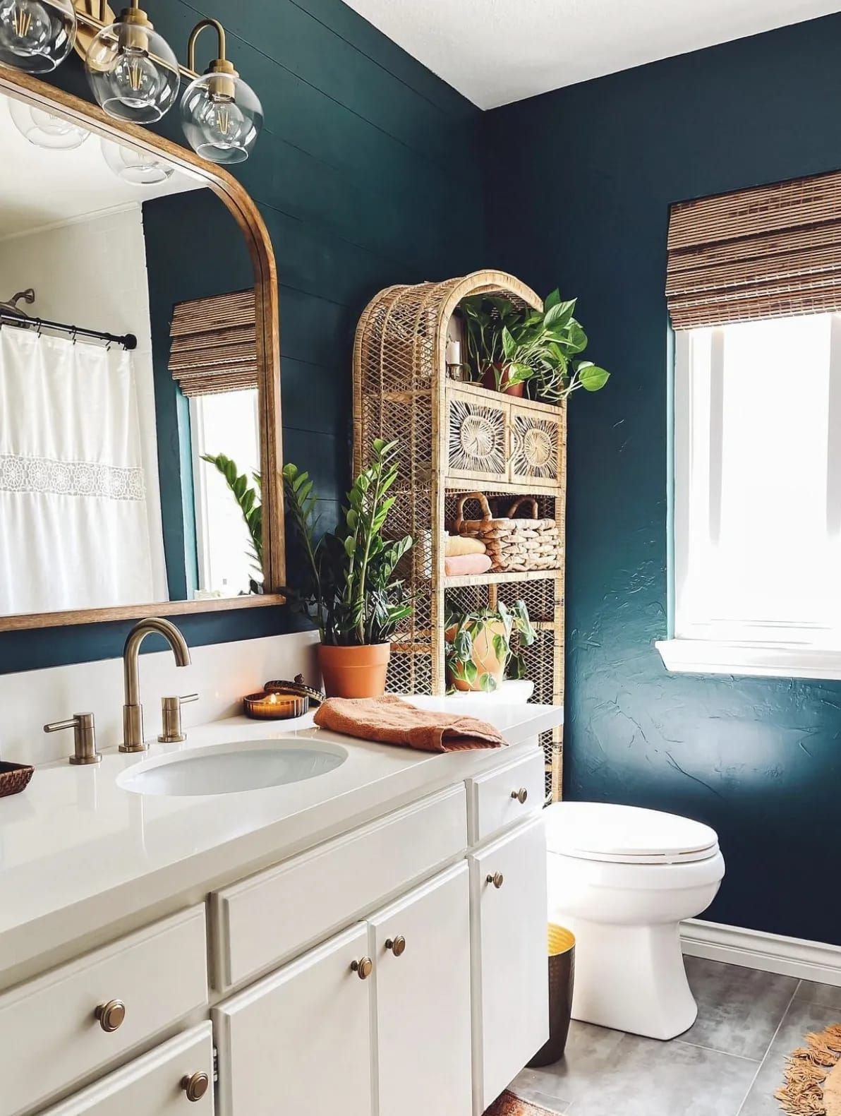 Boho Bathroom Decor: 10 Ide untuk Membuat Ruang Mandi yang Unik dan Nyaman 1
