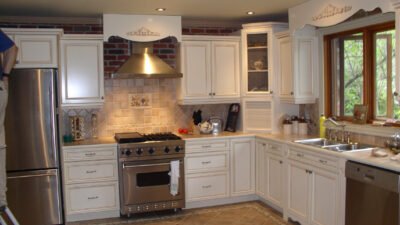 Cheap Kitchen Renovation Ideas: Membuat Ruang Makan yang Nyaman tanpa Menguras Dompet 11 Cheap Kitchen Renovation Ideas: Membuat Ruang Makan yang Nyaman tanpa Menguras Dompet