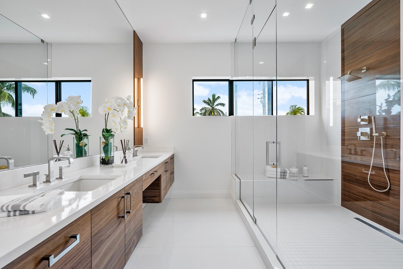 Desain Kamar Mandi Modern: Membuat Ruang yang Nyaman dan Efisien 1