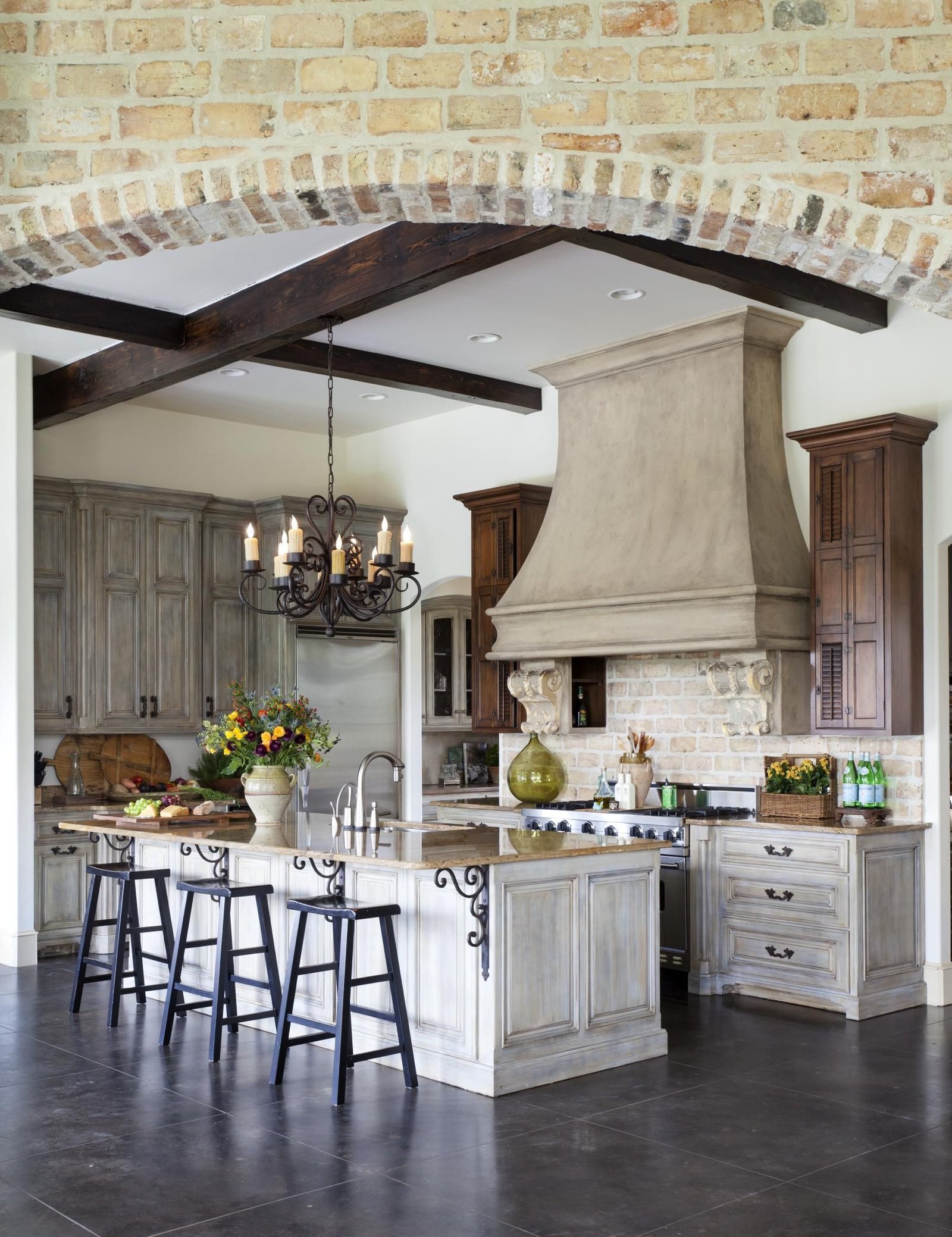 French Country Kitchen: Desain dan Fungsi yang Elegan 1