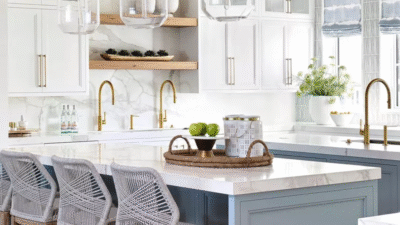 "Membuat Blue and White Kitchen yang Elegan dan Fungsional: Tips dan Inspirasi" 17 "Membuat Blue and White Kitchen yang Elegan dan Fungsional: Tips dan Inspirasi"