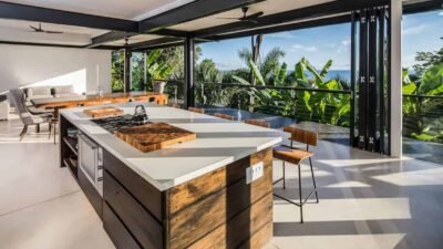 Tropical Kitchen Style: Desain yang Menyegarkan dan Elegan 9 Tropical Kitchen Style: Desain yang Menyegarkan dan Elegan